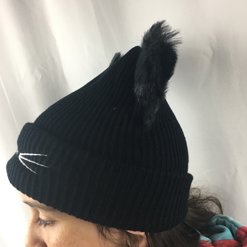 Purrrfect Beanie - Picture 3 of 7